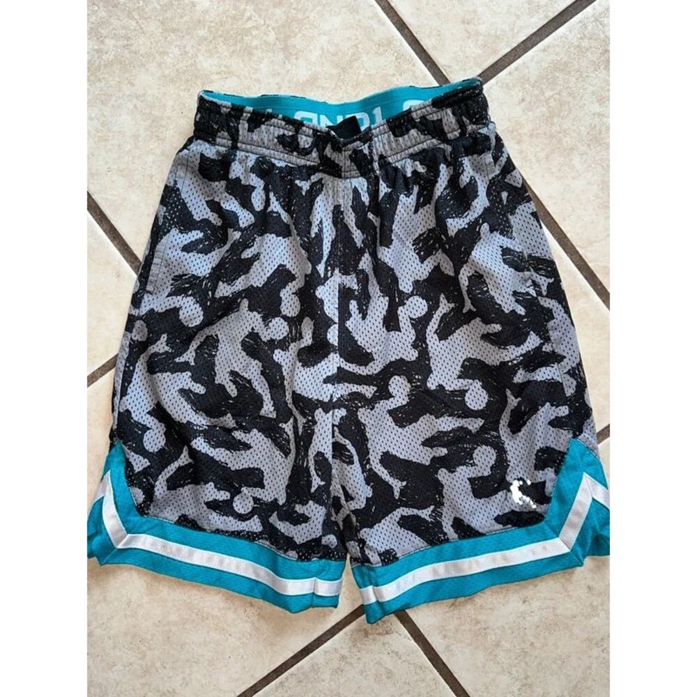 Boys And1 Athletic Shorts Size Medium
